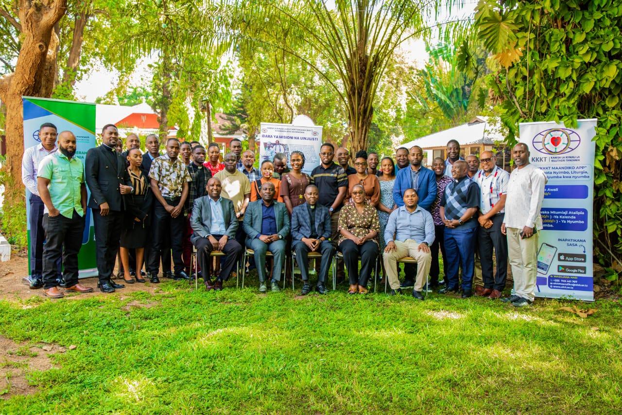 KKKT YAENDESHA MAFUNZO YA WARATIBU WA HABARI WA KANISA, DMZV YASHIRIKI: