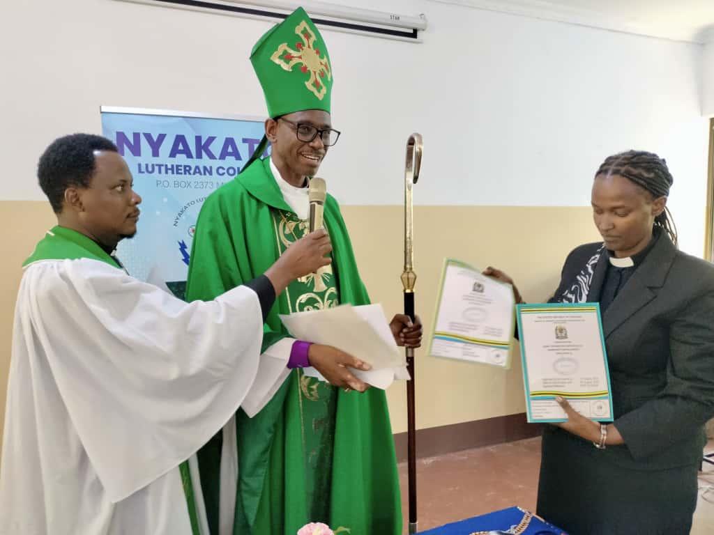 CHUO CHA KILUTHERI NYAKATO KUTOA KOZI YA MAENDELEO YA JAMII